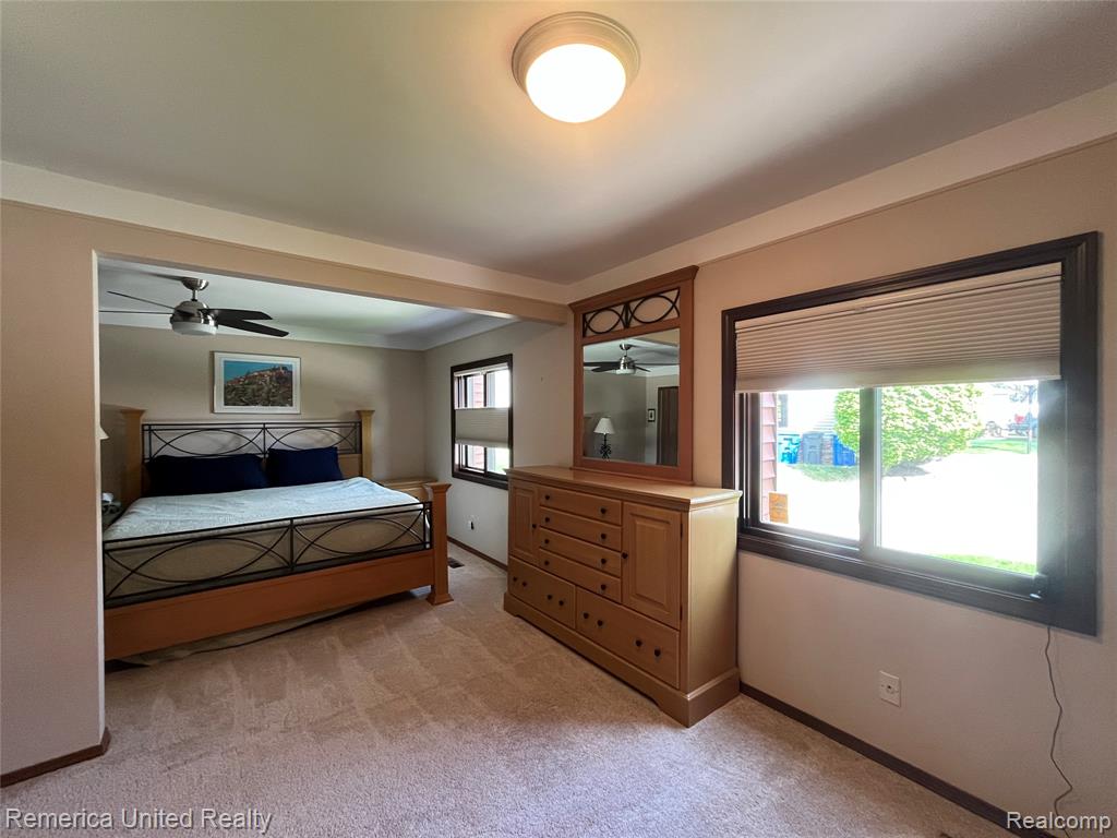 4533 Horseshoe Road Waterford, MI 48328 - Photo 19 of 31