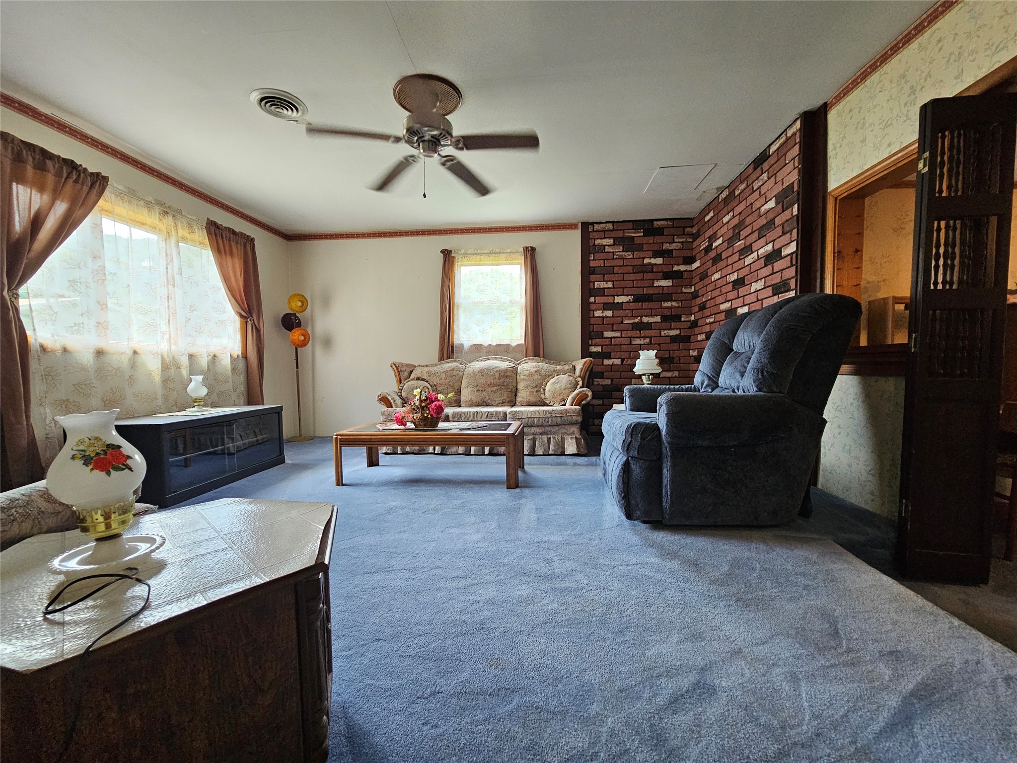 824 Day Hollow Road Endicott, NY 13760 - Photo 4 of 35