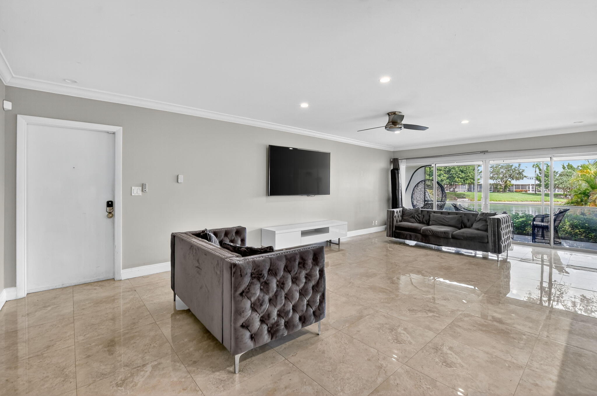 6101 Old Court Road, Unit 140 Boca Raton, FL 33433 - Photo 6 of 57 6-web-or-mls-007_DSC_1826