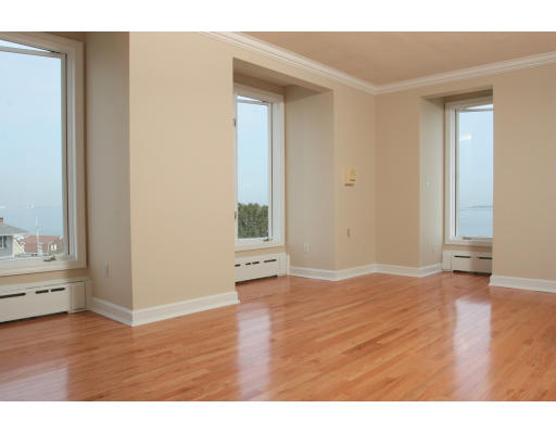 19 Bluff Road Hull, MA 02045 - Photo 8 of 13 Gallery Image 8