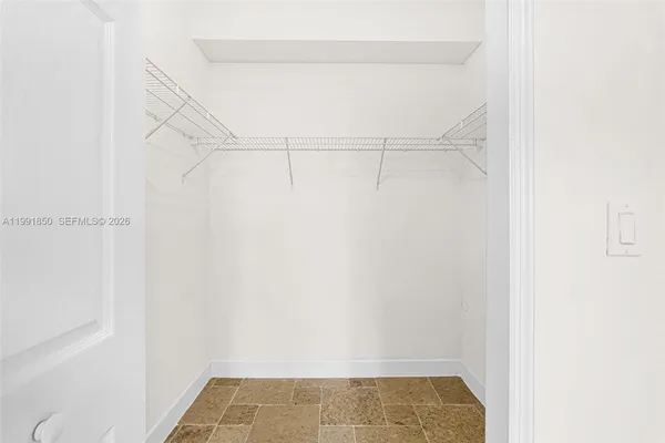 $2,350 | 7085 Nova Drive, Unit 128, Fort Lauderdale, FL 33317