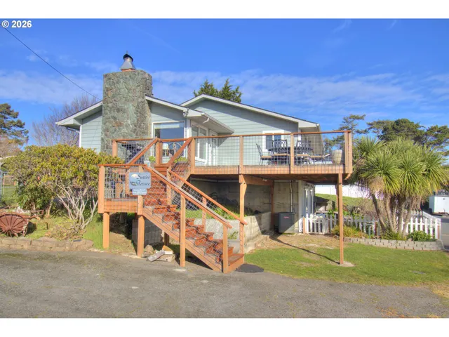 $869,000 | 19 Otter Terrace, Brookings, OR 97415