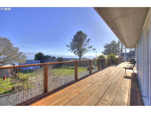 $869,000 | 19 Otter Terrace, Brookings, OR 97415