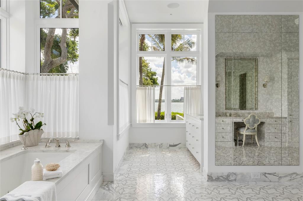 8501 Midnight Pass Road Sarasota, FL 34242 - Photo 29 of 76
