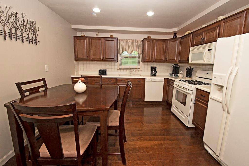 8280 Tanglewood Road Pittsburgh, PA 15237 - Photo 11 of 25