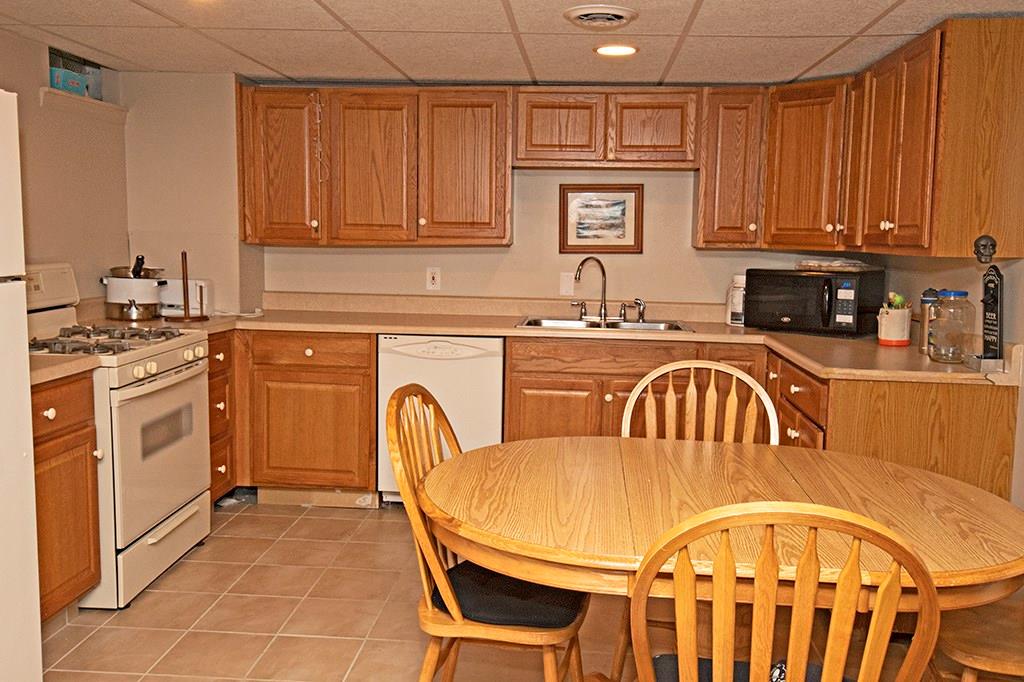 8280 Tanglewood Road Pittsburgh, PA 15237 - Photo 21 of 25