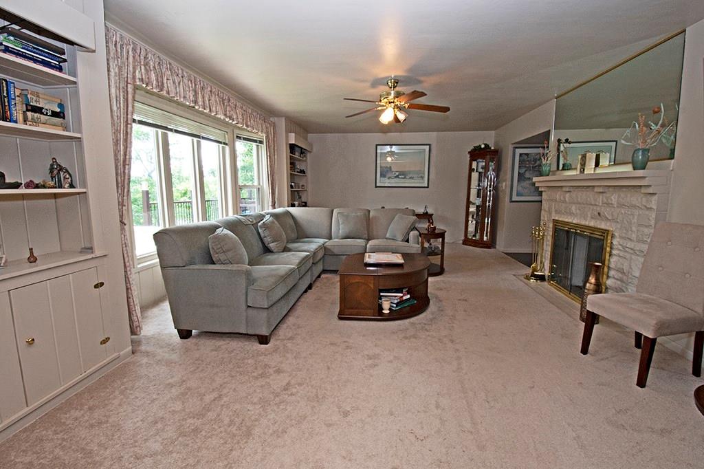 8280 Tanglewood Road Pittsburgh, PA 15237 - Photo 5 of 25