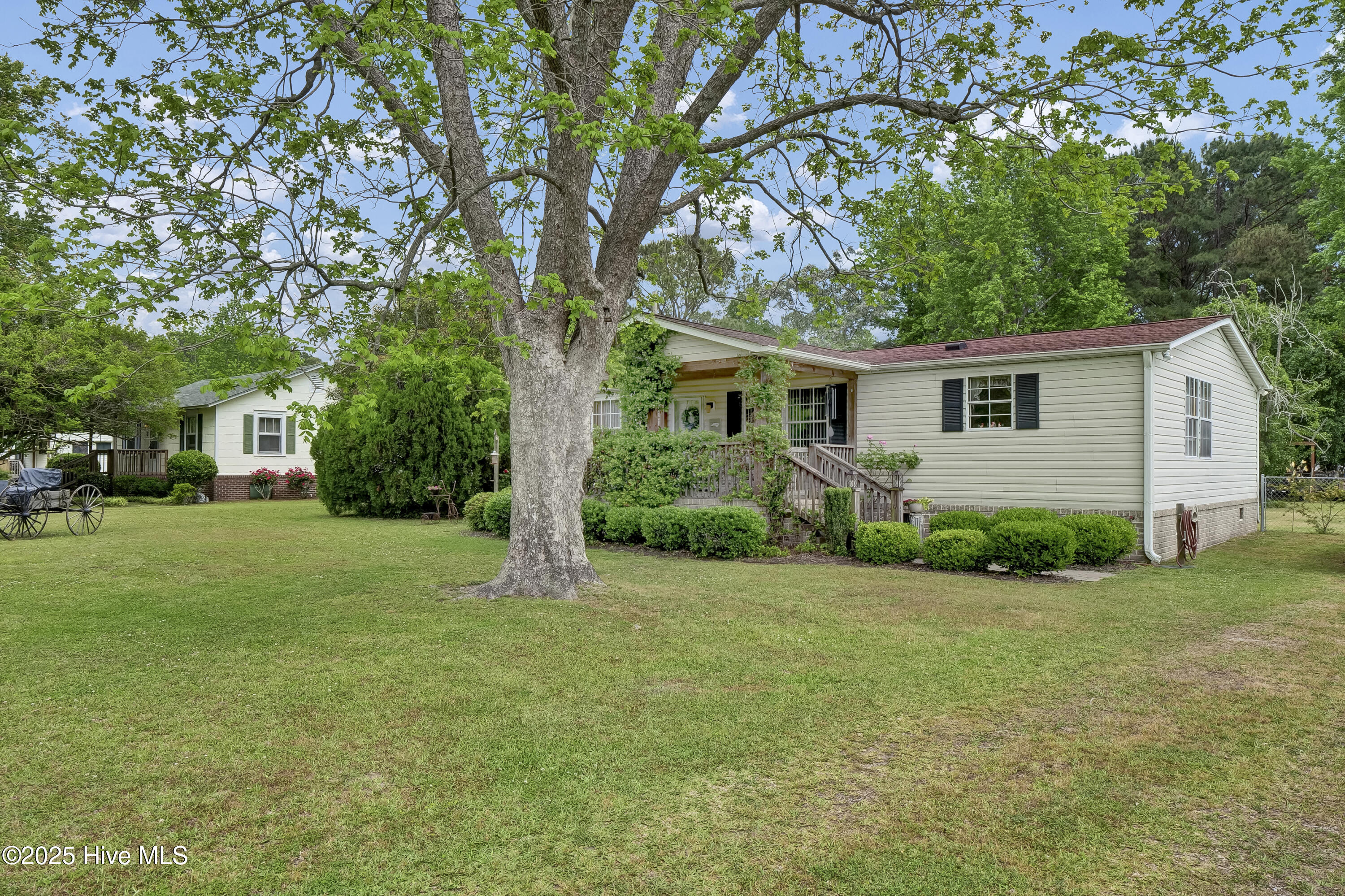 P1555296