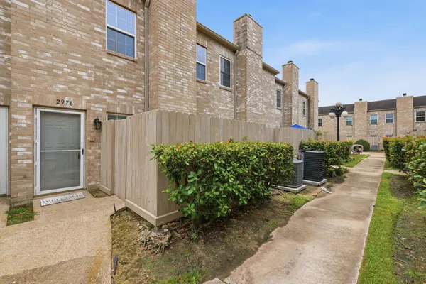 $1,800 | 2978 Holly Hall Street, Houston, TX 77054