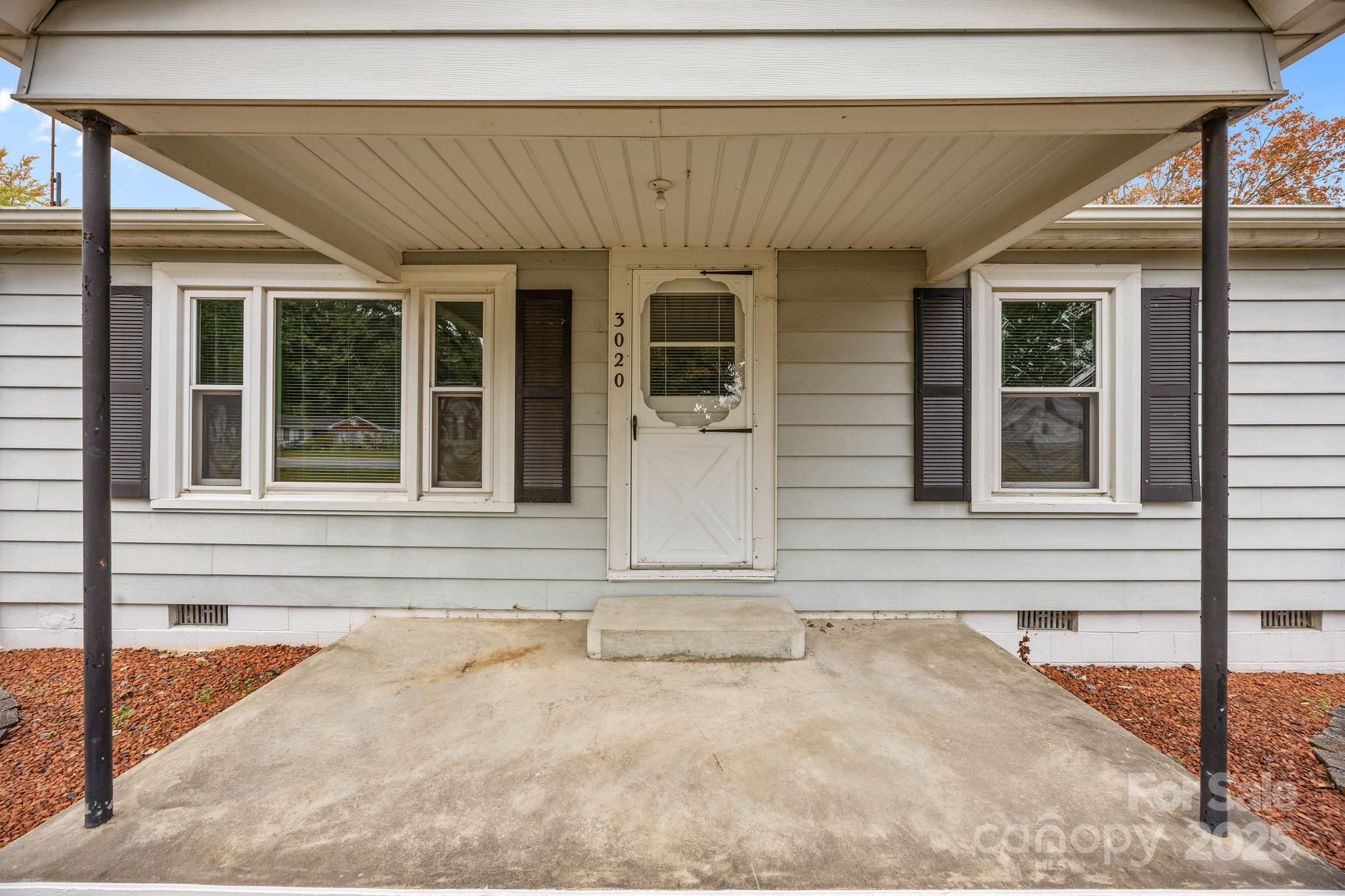 3020 Old Union Church Road Salisbury, NC 28146 - Photo 6 of 48 a view of a house with window