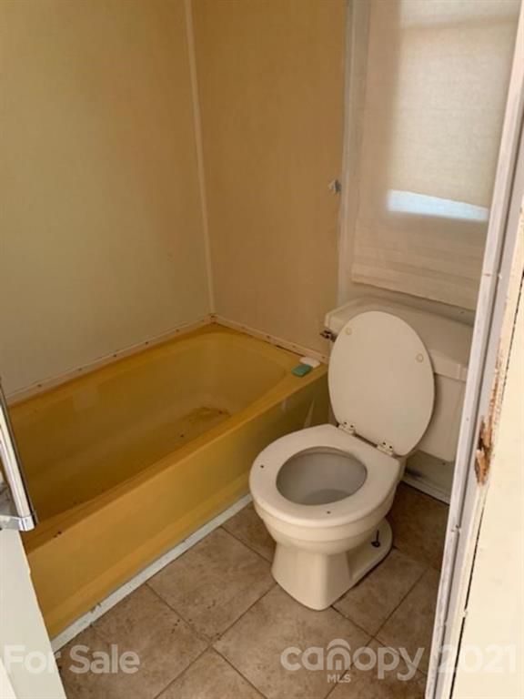 1220 Woodridge Road, Unit 5 Clover, SC 29710 - Photo 6 of 9 a bathroom with a sink and a toilet
