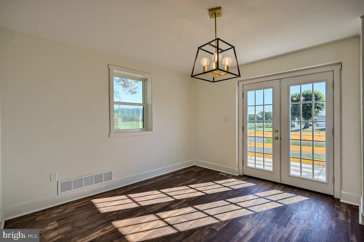 902 Bower Lane Harrisburg, PA 17112 - Photo 14 of 55