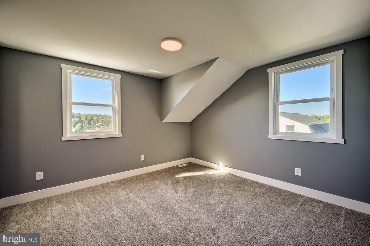 902 Bower Lane Harrisburg, PA 17112 - Photo 32 of 55