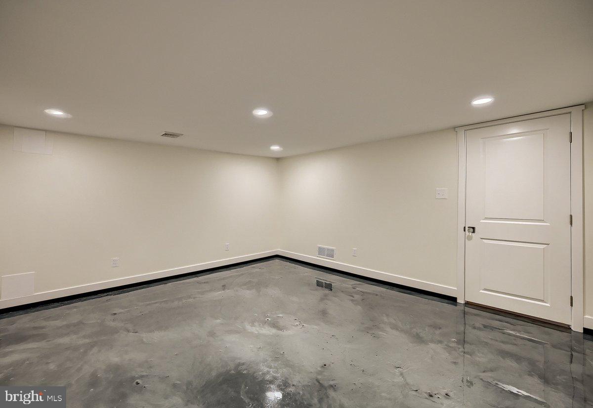 902 Bower Lane Harrisburg, PA 17112 - Photo 34 of 55