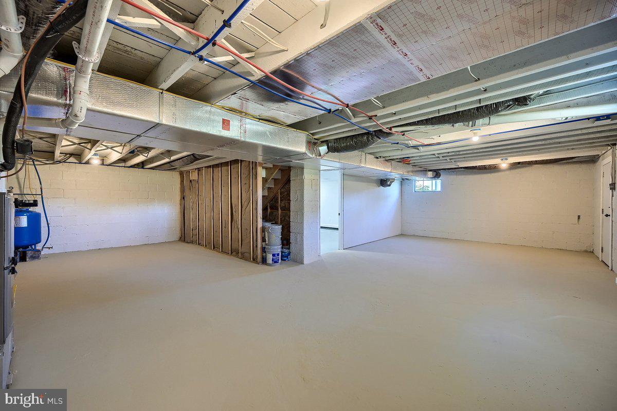 902 Bower Lane Harrisburg, PA 17112 - Photo 37 of 55