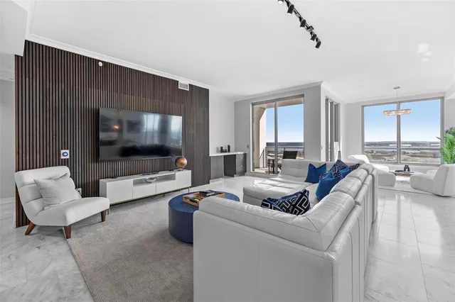 $15,000 | 449 South 12th Street, Unit 2602, Tampa, FL 33602