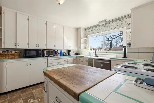 $433,900 | 159 South Shasta Street, Willows, CA 95988