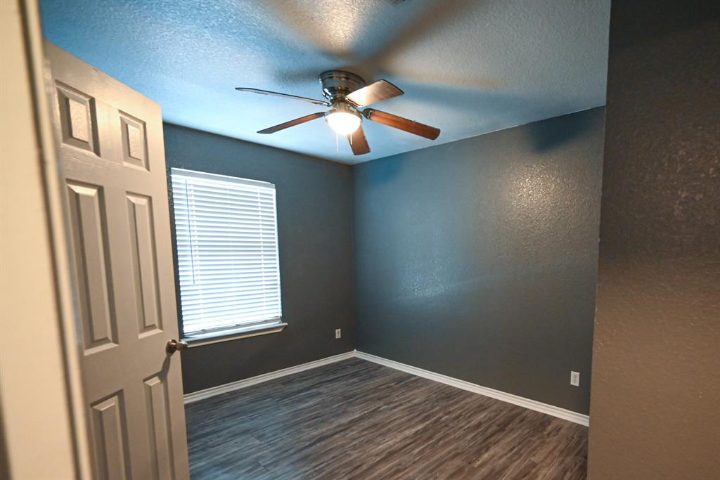 604 North Sewell Drive, Unit B Decatur, TX 76234 - Photo 8 of 10