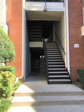 $1,500 | 2039 Chastain Park Court Northeast, Atlanta, GA 30342