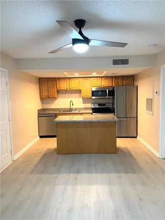 $1,500 | 2039 Chastain Park Court Northeast, Atlanta, GA 30342