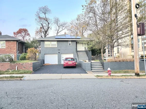 $4,900 | 201 Riverdale Drive, Fort Lee, NJ 07024