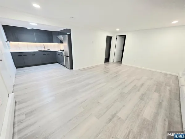 $4,900 | 201 Riverdale Drive, Fort Lee, NJ 07024