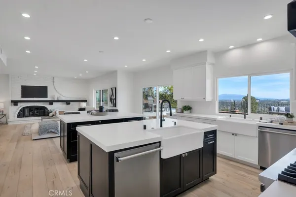 $12,000 | 5952 Woodland View Drive, Woodland Hills, CA 91367