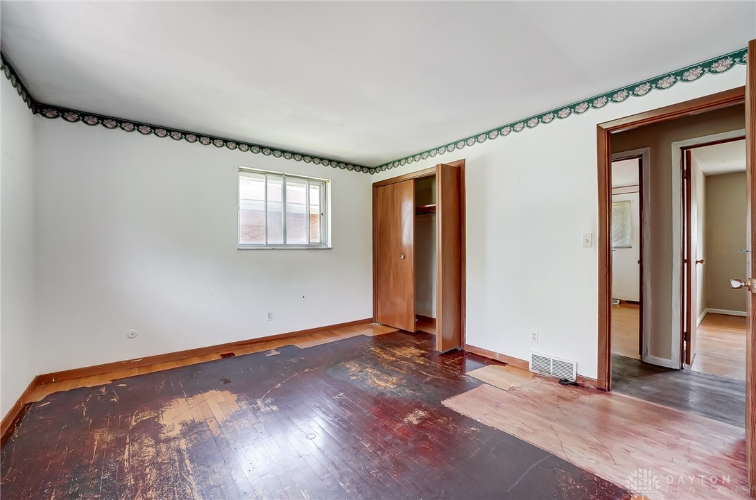 2703 County Line Road Dayton, OH 45420 - Photo 18 of 45
