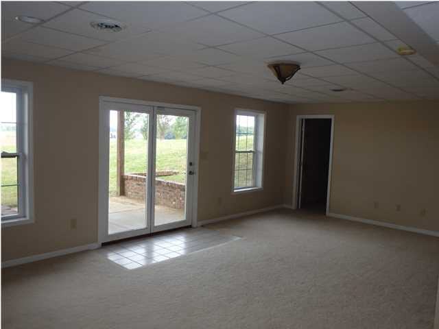3687 Caborn Road Mount Vernon, IN 47620 - Photo 9 of 10 Gallery Image 9