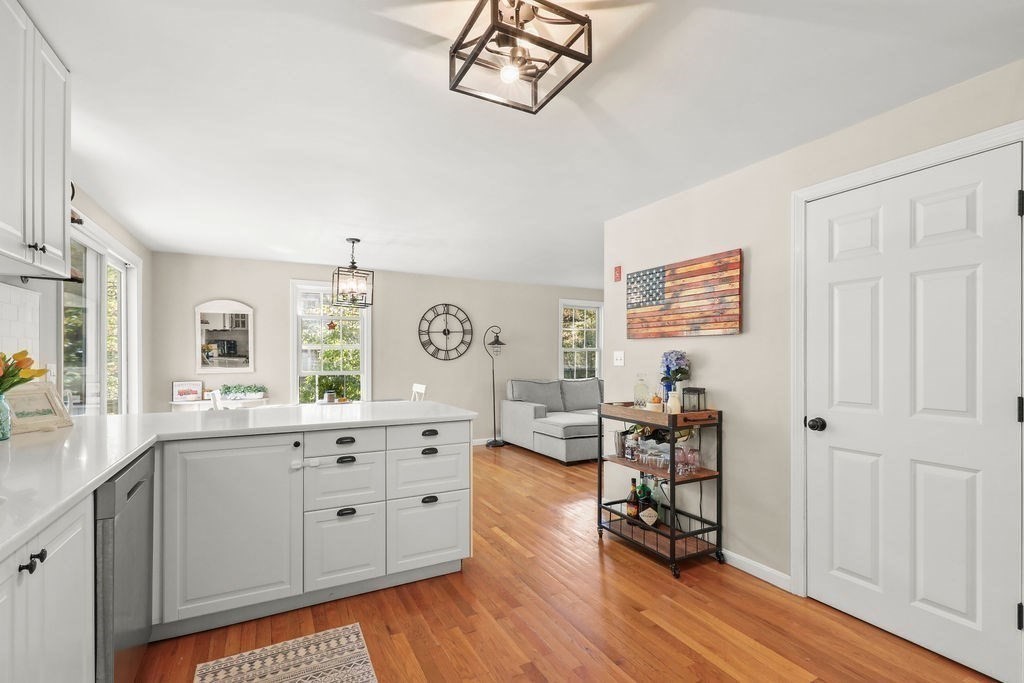 825 Cotuit Road Mashpee, MA 02649 - Photo 7 of 39 Gallery Image 7