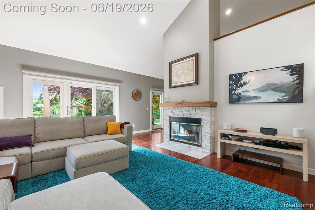 1902 Grayslake Drive Rochester Hills, MI 48306 - Photo 20 of 76