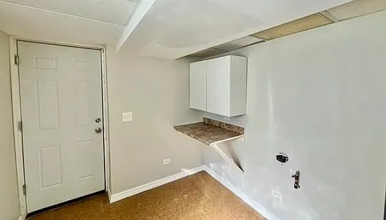 $220,000 | 16046 Prairie Avenue, South Holland, IL 60473