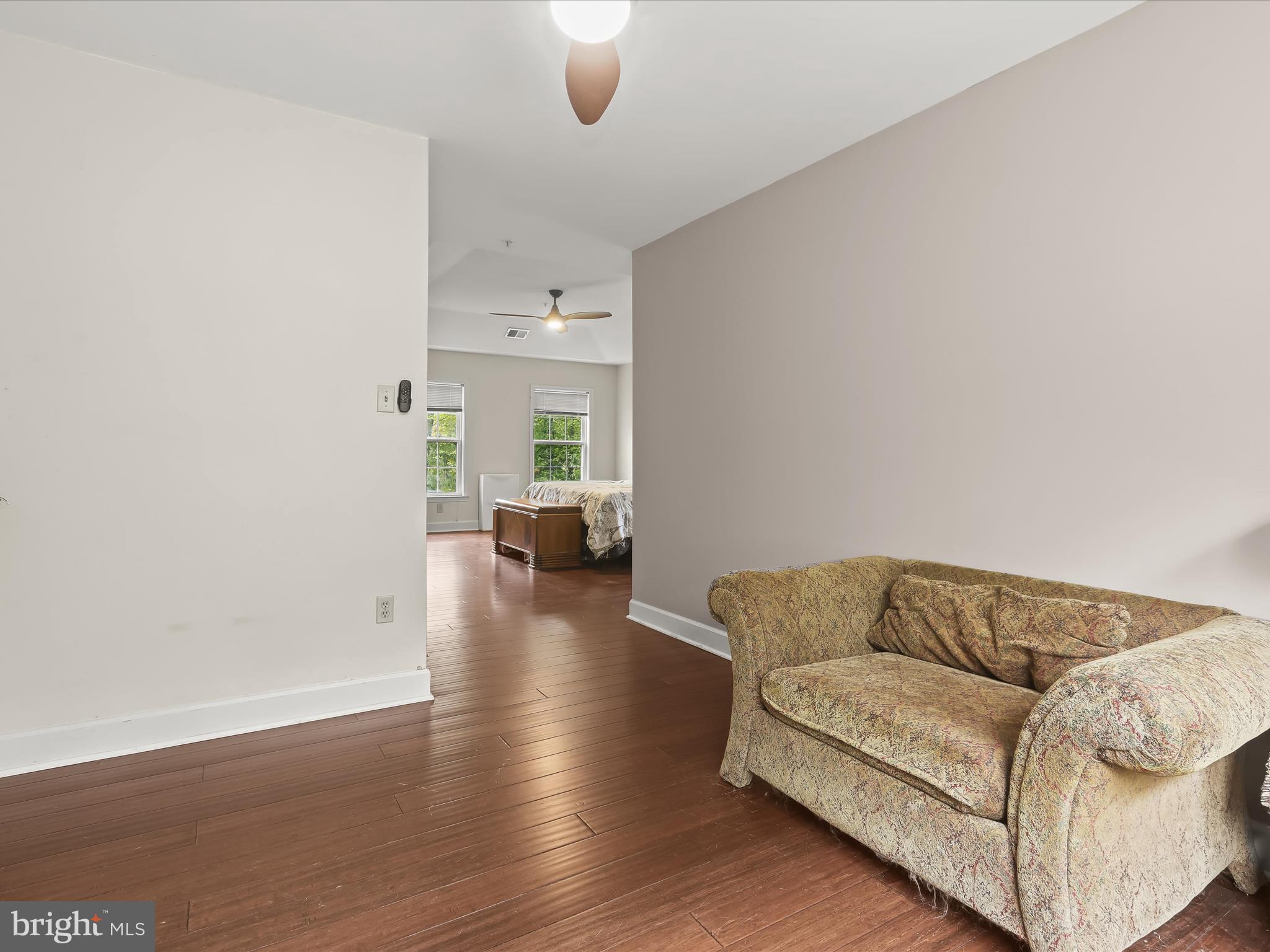 7501 Hillmeade Road Bowie, MD 20720 - Photo 26 of 55 Primary sitting room