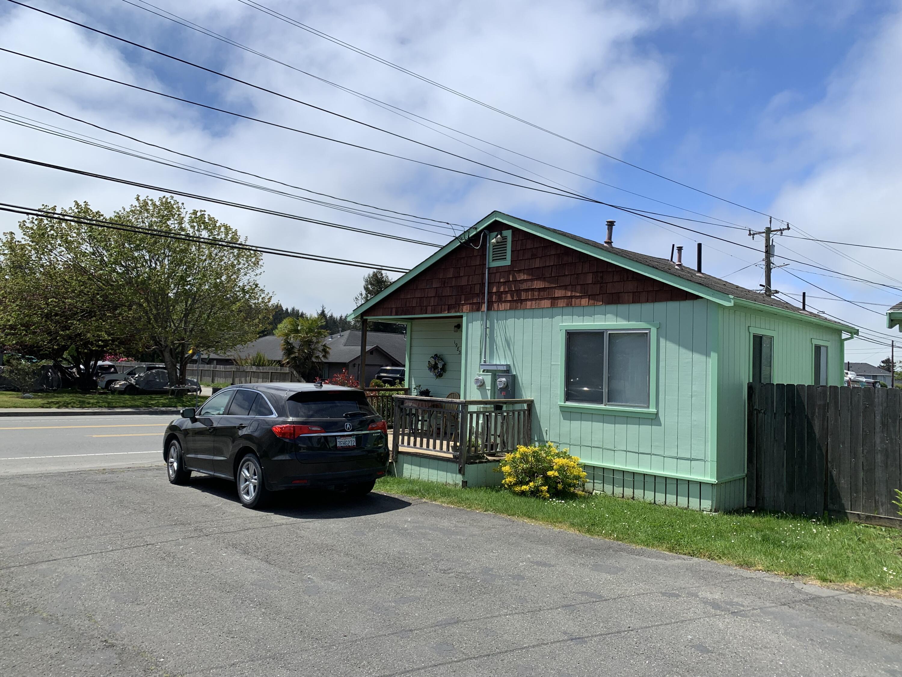 1983 Sutter Road McKinleyville, CA 95519 - Photo 3 of 7