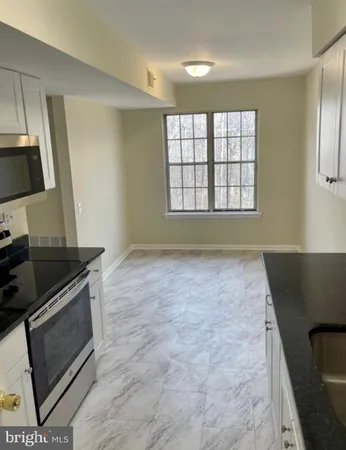 $2,200 | 20253 Shipley Terrace, Unit 302, Germantown, MD 20874