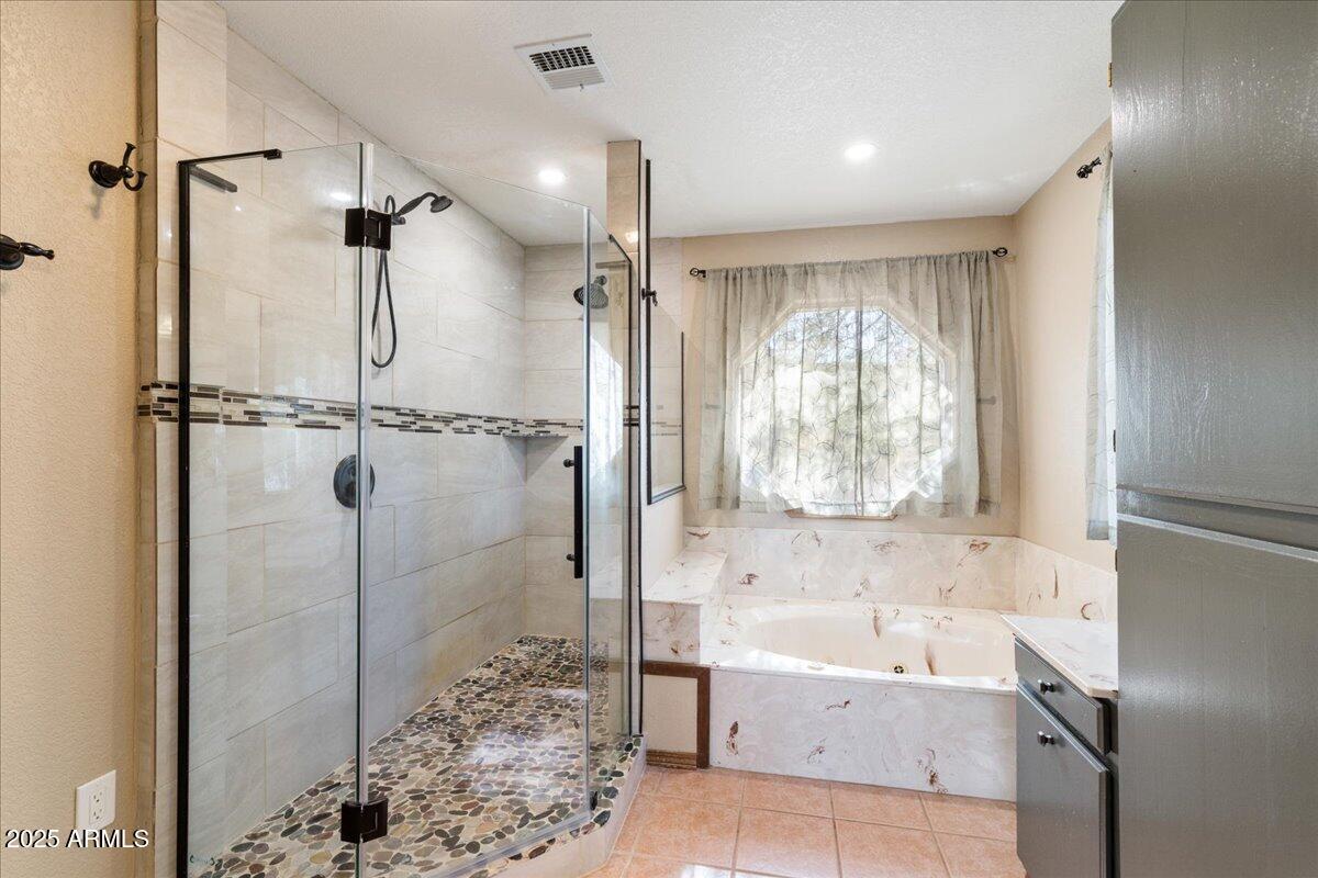 950 Roberts Road Clarkdale, AZ 86324 - Photo 12 of 39 12-Primary Suite