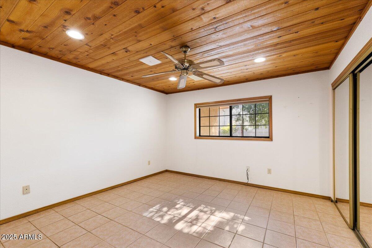 950 Roberts Road Clarkdale, AZ 86324 - Photo 15 of 39 15-Bedroom