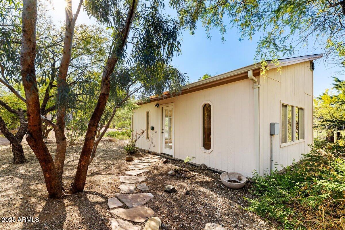 950 Roberts Road Clarkdale, AZ 86324 - Photo 27 of 39 27-Shed