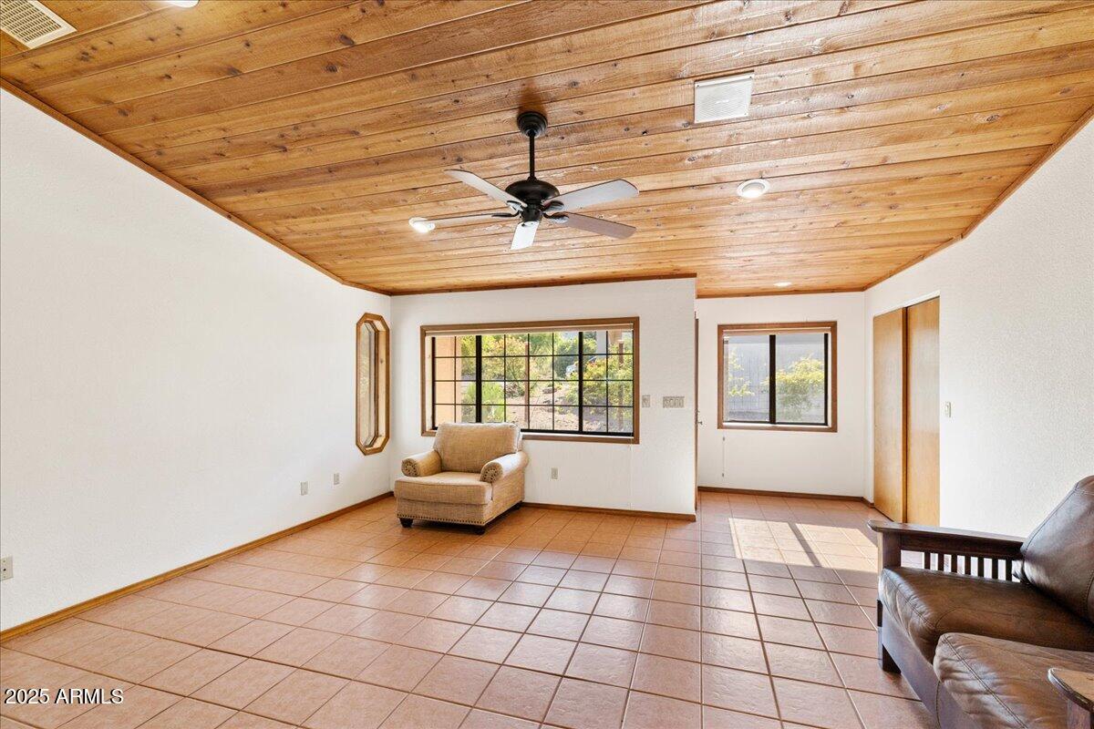 04-Living Room