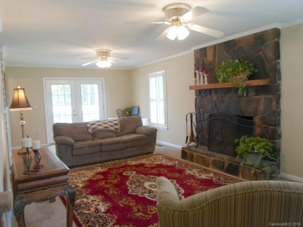 839 Long Branch Road Grover, NC 28073 - Photo 4 of 22
