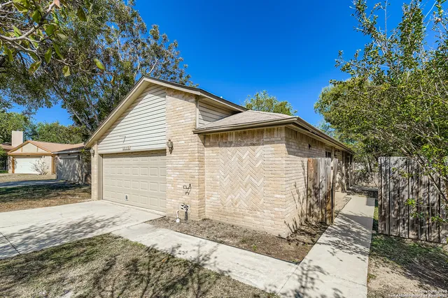 $240,000 | 15018 Spring Shower, San Antonio, TX 78247