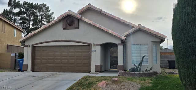 $2,500 | 5817 Mansion Street, Las Vegas, NV 89130