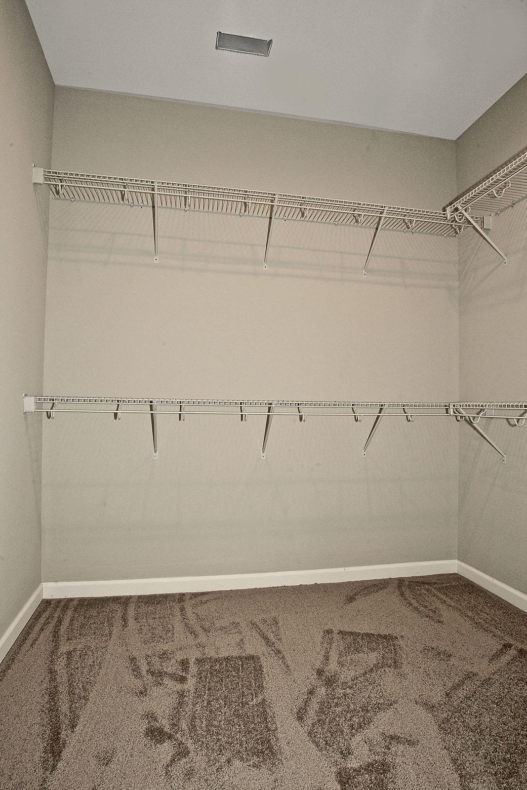 1587 Link Road Bedford, VA 24523 - Photo 25 of 50 Master Closet