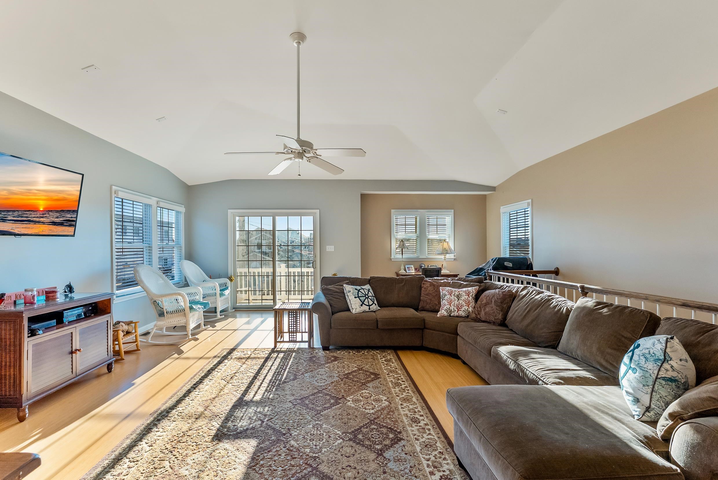 115 West Cardinal Road Wildwood Crest, NJ 08260 - Photo 6 of 22 Gallery Image 6