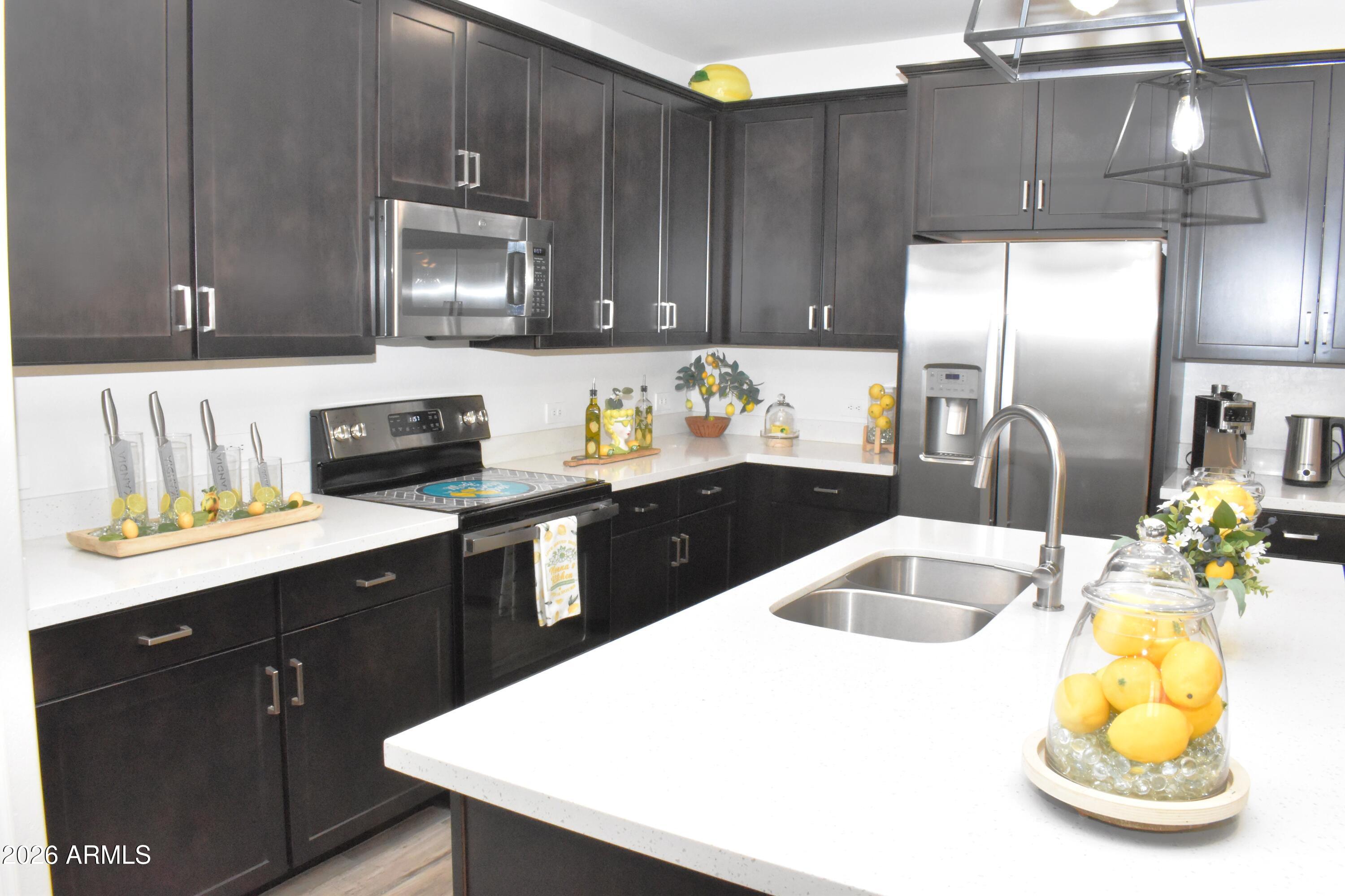 1821 East Bernie Lane, Unit 107 Gilbert, AZ 85295 - Photo 4 of 39 DSC_0507