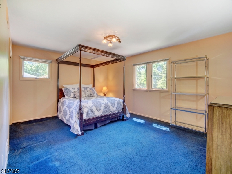 943 Sunset Ridge Bridgewater, NJ 08807 - Photo 18 of 26