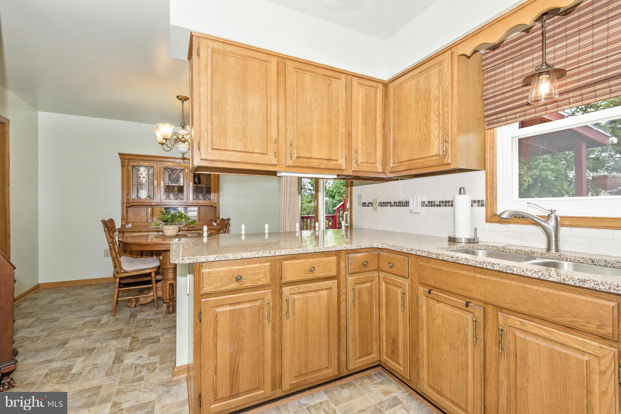 2925 Thurston Road Frederick, MD 21704 - Photo 5 of 30 Kitchen
