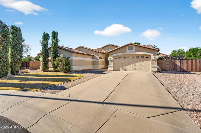 $725,000 | 1220 East Orchid Court, Gilbert, AZ 85296