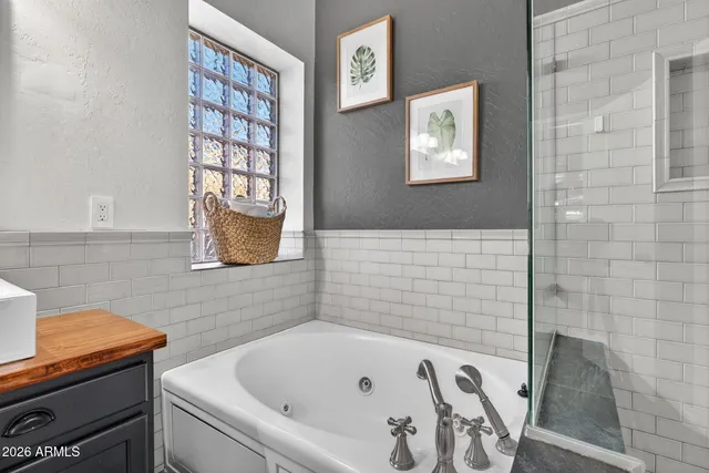 $725,000 | 1220 East Orchid Court, Gilbert, AZ 85296