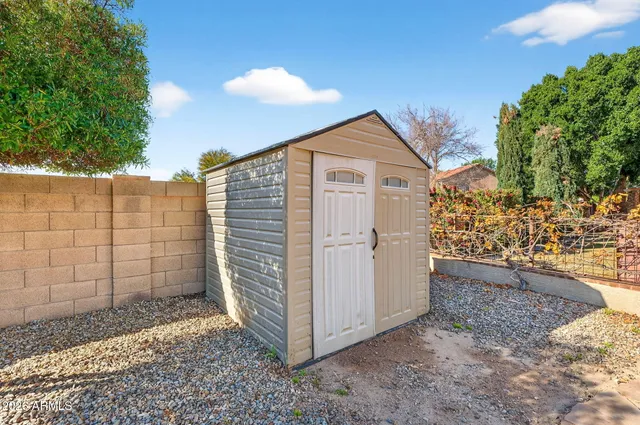 $725,000 | 1220 East Orchid Court, Gilbert, AZ 85296